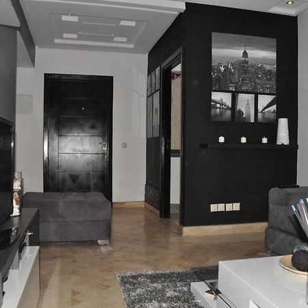 Val Fleuri Apartment With Balcony, Casablanca Exterior foto